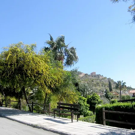 Maria Villa Pissouri